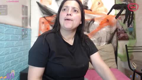 Snapshot of kataleyastiward chatting on October 2025 01:03:02 PM KATA online show from October 2025 01:03:02 PM