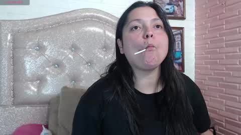 Snapshot of kataleyastiward chatting on November 2025 02:07:02 PM KATA online show from November 2025 02:07:02 PM