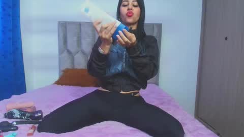 kataleyavillalobos online show from May 2026 02:36:02 PM