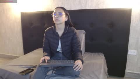 Snapshot of katalina07 chatting on November 2025 03:22:02 PM Katalina online show from November 2025 03:22:02 PM