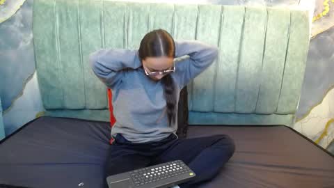 Katalina online show from March 2026 09:54:01 PM