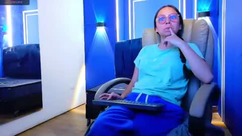 Katalina online show from June 2026 08:51:02 PM