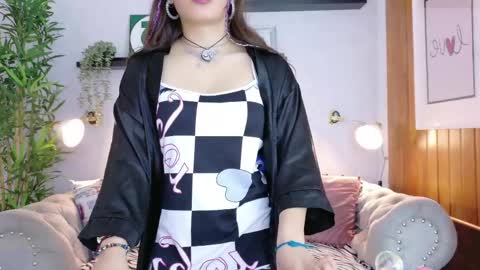 katalinalee_ online show from June 2026 11:44:02 AM