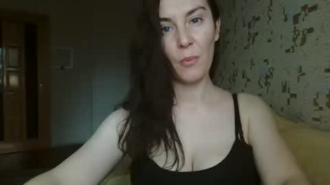 Snapshot of katalinaqe chatting on September 2025 07:30:02 AM KatalinaQE online show from September 2025 07:30:02 AM