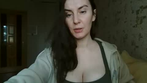 Snapshot of katalinaqe chatting on October 2025 08:22:01 AM KatalinaQE online show from October 2025 08:22:01 AM