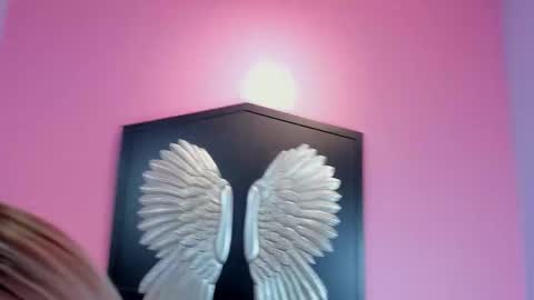 Kate  online show from December 2025 11:27:02 AM