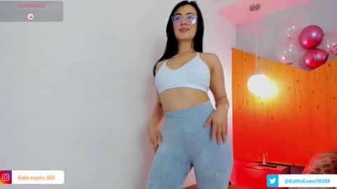 Snapshot of kate_evans1 chatting on September 2025 10:07:02 AM Kate Evans online show from September 2025 10:07:02 AM