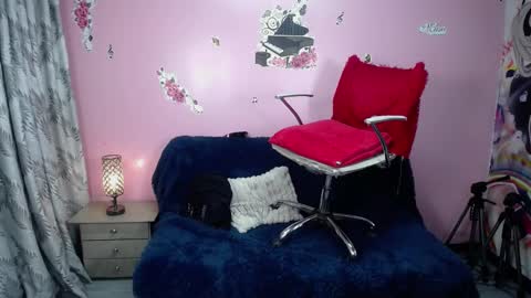 Snapshot of kate_lawrence_ chatting on December 2024 10:45:02 AM kate_lawrence_ online show from December 2024 10:45:02 AM