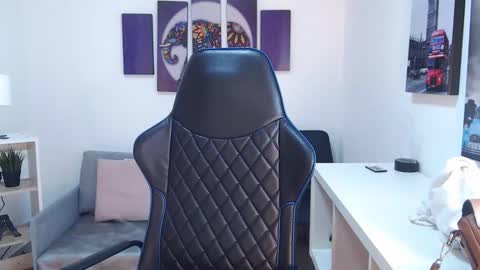 Kate  online show from November 2025 10:36:02 AM