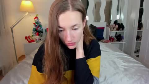 kate_redgar online show from January 2025 04:35:01 PM