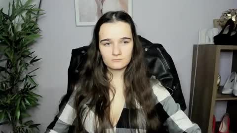 Snapshot of katedesire chatting on December 2024 08:28:02 AM Kate online show from December 2024 08:28:02 AM