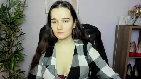 Snapshot of katedesire chatting on December 2024 07:54:02 AM Kate online show from December 2024 07:54:02 AM