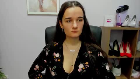 Snapshot of katedesire chatting on November 2025 07:55:02 AM Kate online show from November 2025 07:55:02 AM