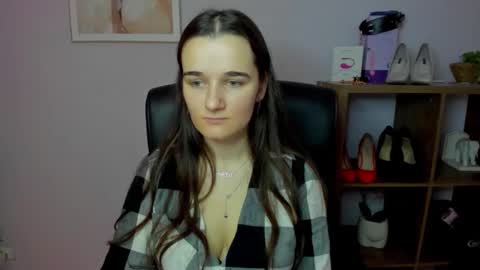 Snapshot of katedesire chatting on December 2025 08:10:02 AM Kate online show from December 2025 08:10:02 AM