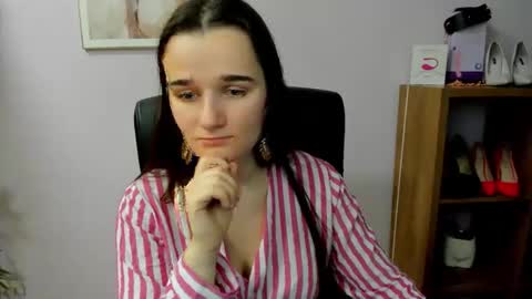 Snapshot of katedesire chatting on February 2026 07:53:01 AM Kate online show from February 2026 07:53:01 AM