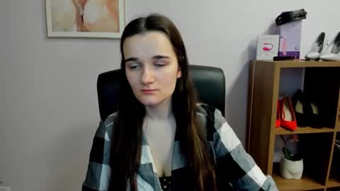 Snapshot of katedesire chatting on March 2026 07:43:01 AM Kate online show from March 2026 07:43:01 AM