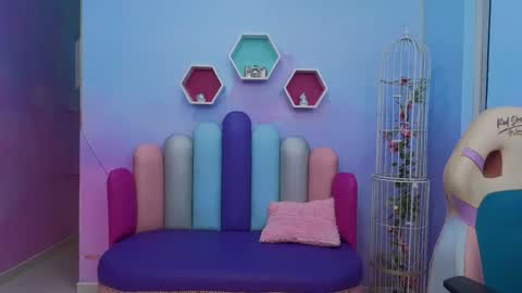 Kate Skinny  online show from January 2026 11:34:01 AM