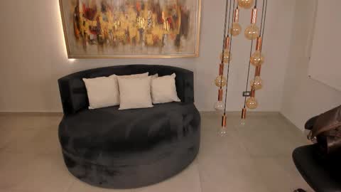 K A T E  online show from December 2025 07:26:02 AM