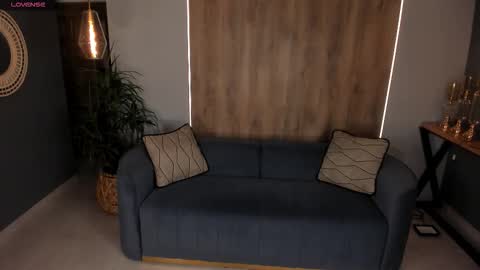 K A T E  online show from February 2026 11:17:01 AM