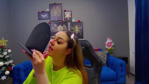 Kate online show from December 2024 09:30:02 PM