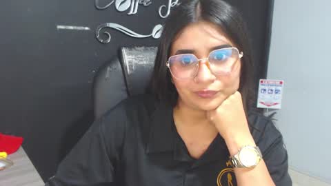 Call me Lau  online show from July 2026 10:45:01 PM