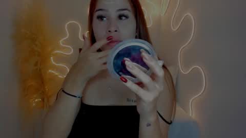 Snapshot of kathe_milk_ chatting on October 2025 12:44:02 PM katerin online show from October 2025 12:44:02 PM