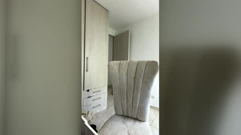 katherin online show from April 2026 06:05:02 PM