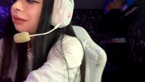 Luna online show from March 2026 03:31:01 PM