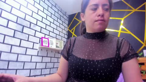 Snapshot of kathina_giraldo chatting on December 2024 02:12:01 PM Paola online show from December 2024 02:12:01 PM