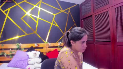 Snapshot of kathina_giraldo chatting on December 2024 01:07:02 PM Paola online show from December 2024 01:07:02 PM
