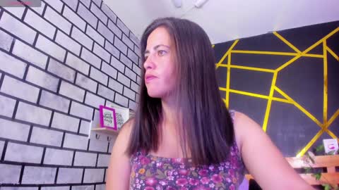 Snapshot of kathina_giraldo chatting on December 2024 03:57:02 PM Paola online show from December 2024 03:57:02 PM