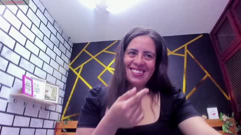 Snapshot of kathina_giraldo chatting on January 2025 12:35:01 PM Paola online show from January 2025 12:35:01 PM