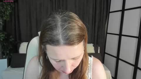 Snapshot of kathrinemeyer chatting on December 2025 02:40:01 AM Kathrine online show from December 2025 02:40:01 AM