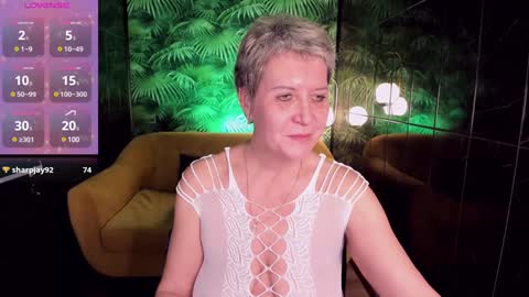 Snapshot of kathy_sunn chatting on January 2025 04:30:02 PM Kathy online show from January 2025 04:30:02 PM