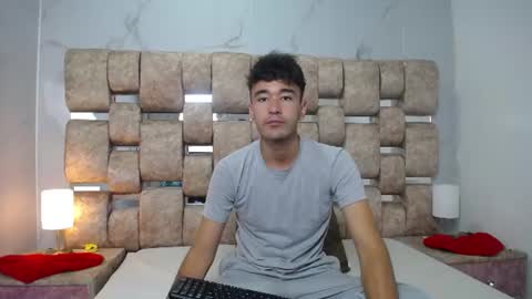 Kaht y Aiden online show from July 2026 04:22:01 PM