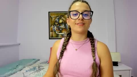 Snapshot of katia_foxx chatting on January 2025 03:12:01 PM Khaterine online show from January 2025 03:12:01 PM