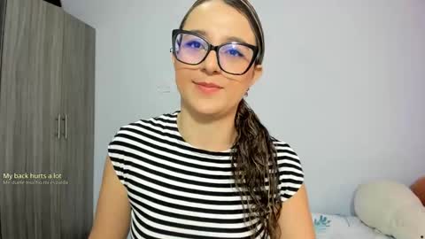 Snapshot of katia_foxx chatting on January 2025 12:18:01 PM Khaterine online show from January 2025 12:18:01 PM