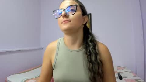 Snapshot of katia_foxx chatting on February 2025 03:17:01 PM Khaterine online show from February 2025 03:17:01 PM