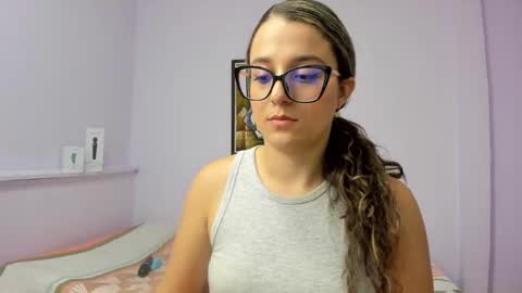 Snapshot of katia_foxx chatting on February 2025 03:36:02 PM Khaterine online show from February 2025 03:36:02 PM
