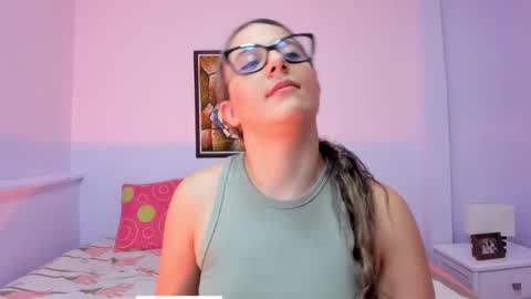 Snapshot of katia_foxx chatting on February 2025 12:05:02 PM Khaterine online show from February 2025 12:05:02 PM
