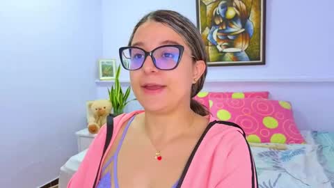 Snapshot of katia_foxx chatting on September 2025 12:05:02 PM Khaterine online show from September 2025 12:05:02 PM