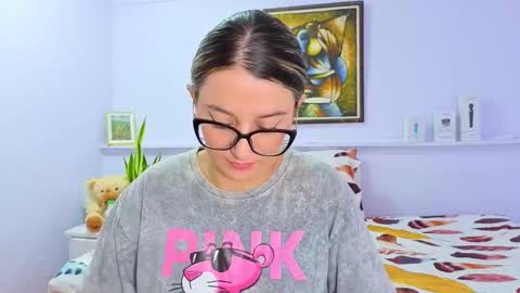 Snapshot of katia_foxx chatting on September 2025 12:21:02 PM Khaterine online show from September 2025 12:21:02 PM