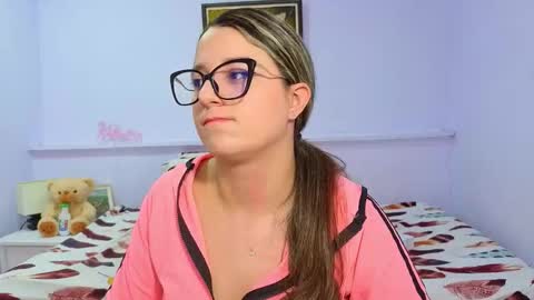 Snapshot of katia_foxx chatting on October 2025 12:06:01 PM Khaterine online show from October 2025 12:06:01 PM