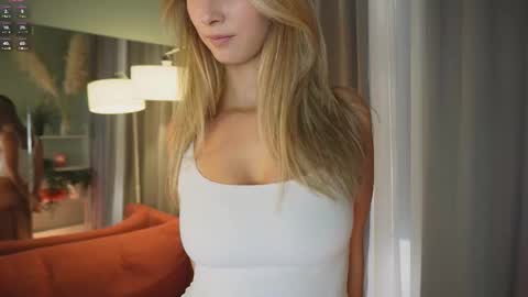 Snapshot of katie_dierse chatting on September 2025 02:21:01 PM Katie online show from September 2025 02:21:01 PM