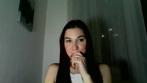 katie_foxi online show from November 2025 05:53:01 PM