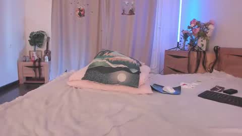 Snapshot of katie_ness chatting on October 2025 07:56:01 AM Kate online show from October 2025 07:56:01 AM