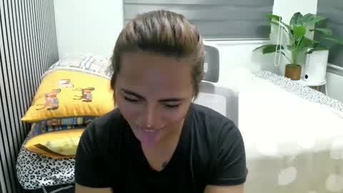 Snapshot of katiefrox_ chatting on January 2025 01:13:01 PM katiefrox online show from January 2025 01:13:01 PM