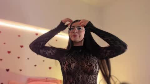 Snapshot of katiepeach_ chatting on February 2026 12:01:02 PM Katy IGPeach kat666 online show from February 2026 12:01:02 PM