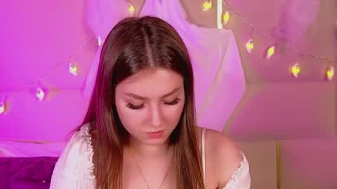 katiereeves online show from October 2025 05:13:02 PM