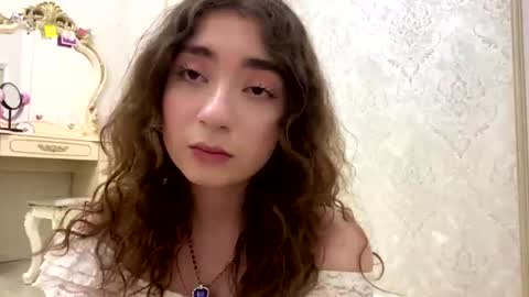 Snapshot of katinaflatau chatting on July 2026 05:04:01 PM Rosie online show from July 2026 05:04:01 PM